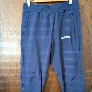 Alphalete mens tapered slim gym workout joggers